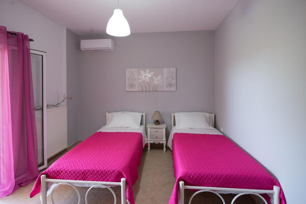 Nicoles Houses Arílasz Kültér fotó